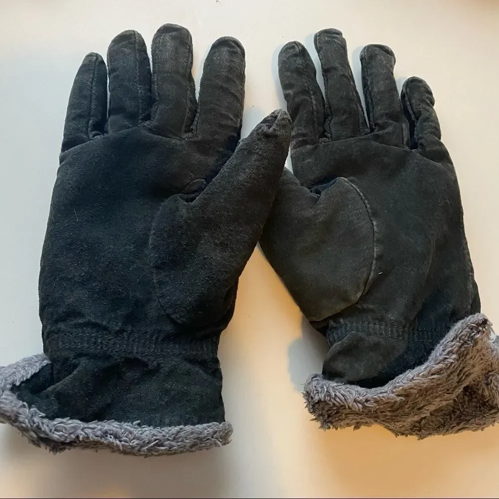 𝅺Black Small Winter gloves fuzzy inside